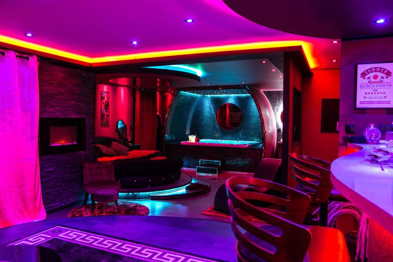 L'Insolite Spa Privatif "Suite Luxueuse-Jacuzzi" Toulouse Kültér fotó