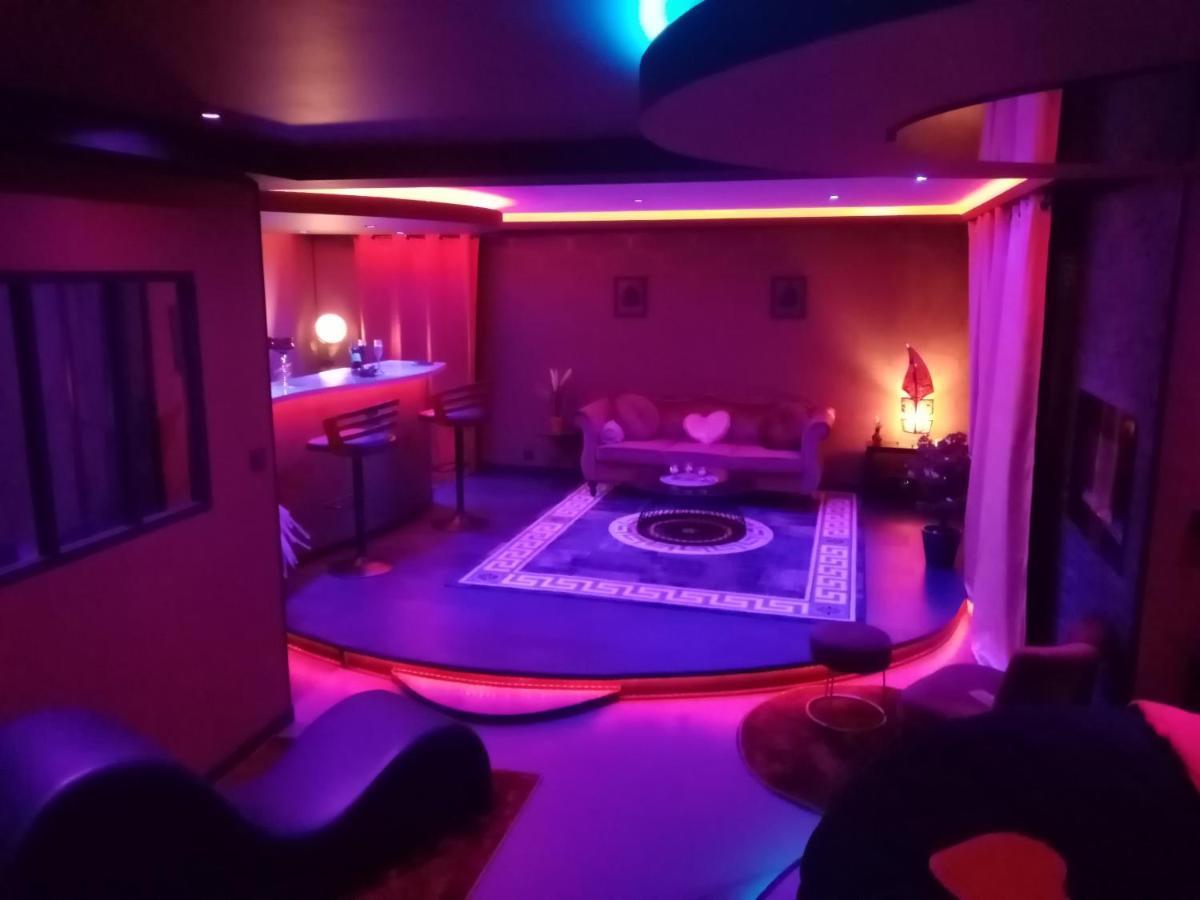 L'Insolite Spa Privatif "Suite Luxueuse-Jacuzzi" Toulouse Kültér fotó