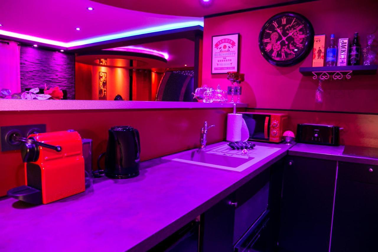 L'Insolite Spa Privatif "Suite Luxueuse-Jacuzzi" Toulouse Kültér fotó