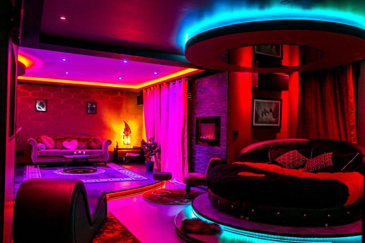 L'Insolite Spa Privatif "Suite Luxueuse-Jacuzzi" Toulouse Kültér fotó