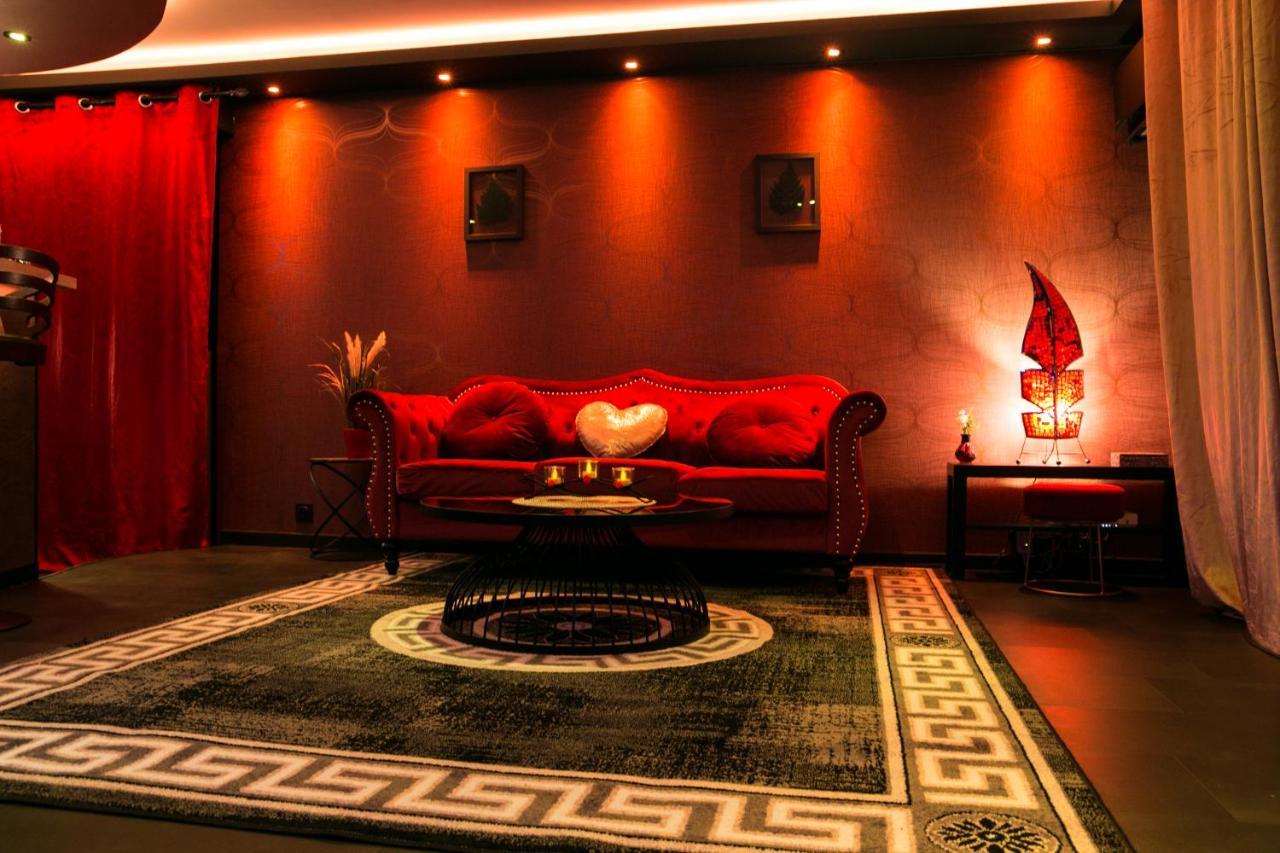L'Insolite Spa Privatif "Suite Luxueuse-Jacuzzi" Toulouse Kültér fotó